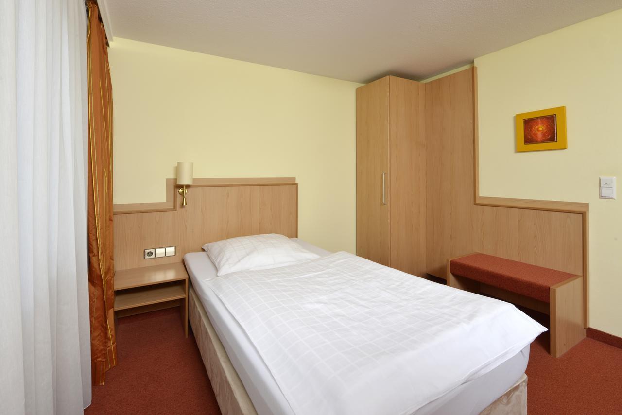 Hotel Sonne Eintracht Kg Achern Exterior photo